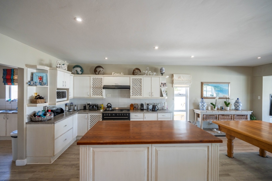 7 Bedroom Property for Sale in Royal Alfred Marina Eastern Cape